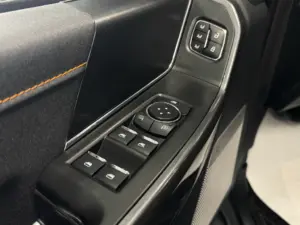 UQA66830-5F8F6947-77B9-4C04-BF0D-6B1C4067AD3D