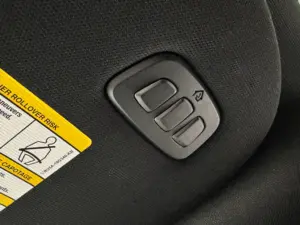 UQA66830-66C72557-CFDD-4D93-94C6-8115F929C501