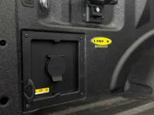 UQA66830-8844329D-4B51-49DE-B3C9-2025076CA7C5