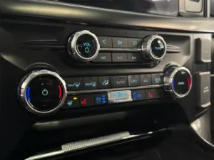 UQA66830-A2E72CE5-6DA7-4FB6-A45A-BC84F042C823