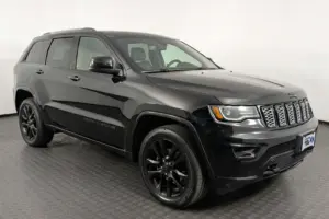 yUyUqMSUkKvKV7mmniYumc5p